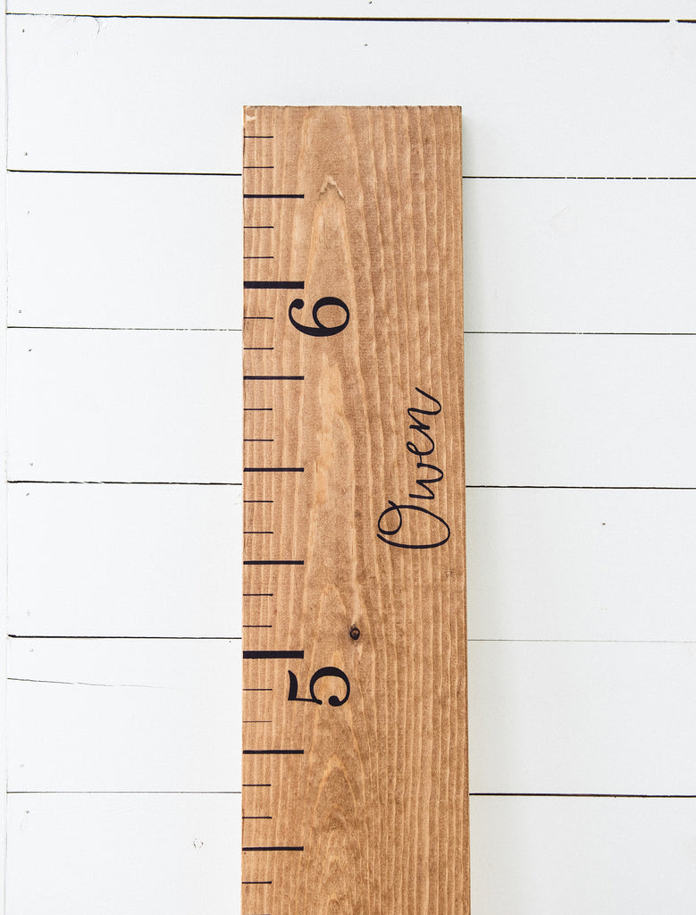 Summer Oak: Wooden Growth Chart